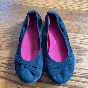Champion memory foam flats NWOT